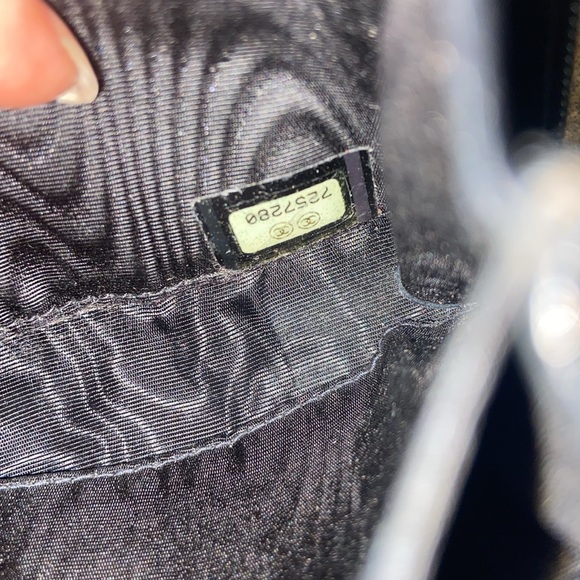 Chanel Caviar Zip Around Wallet - Picture 9 of 13